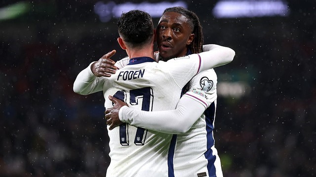 ELIMINATÓRIAS DA UEFA. UNIÃO DAS ASSOCIAÇÕES EUROPEIAS DE FUTEBOL. COPA DO MUNDO DE 2026. PRIEMIRA FASE. NONA RODADA. GRUPO K. INGLATERRA. CLASSIFICADA. SÉRVIA. ELIMINADA.