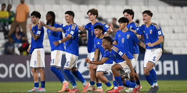 COPA DO MUNDO DE FUTEBOL SUB-17. MASCULINO. SEDE. CATAR. ITÁLIA. TERCEIRA COLOCADA. MEDLAHA DE BRONZE. BRASIL. QUARTO COLOCADO. JOGO ÚNICO. PATIDA ÚNICA.