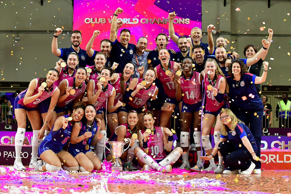 VÔLEI. FEMININO. MUNDIAL DE CLUBES. FINAL. JOGO ÚNICO. PARTIDA ÚNICA. SCANDICCI. CAMPEÃO. ITÁLIA. CONEGLIANO. ITÁLIA. VICE-CAMPEÃO.