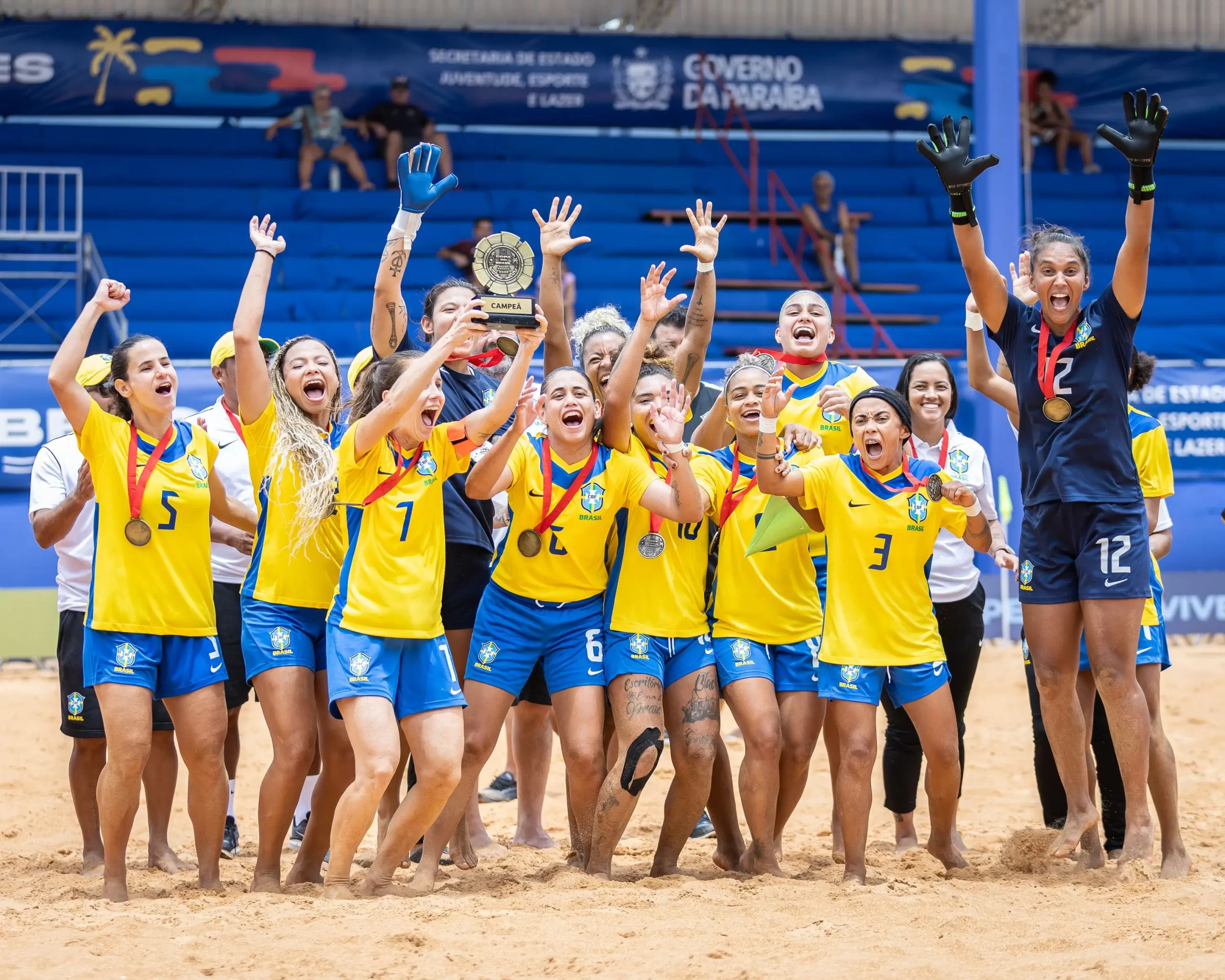SELEÇÃO BRASILEIRA. BEACH SOCCER. FEMININO. TREINAMENTOS. 9 D EFEVREIRO. 13 DE FEVEREIRO.