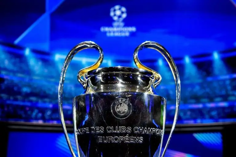LIGA DOS CAMPEÕES DA EUROPA TEMPORADA 2025/2026. OITAVAS DE FINAL. JOGOS DE IDA. JOGOS DE VOLTA. PRIMEIRO JOGO. PRIMEIRA PARTIDA. SEGUNDO JOGO. SEGUNDA PARTIDA. PARIS SAINT-GERMAIN. FRANÇA. CHELSEA. INGLATERRA. GALATASARAY. TURQUIA. LIVERPOOL. INGLATERRA. REAL MADRID. ESPANHA. MANCHESTER CITY. INGLATERRA. ATALANTA. ITÁLIA. BAYERN DE MUNIQUE. ALEMANHA. NEWCASTLE. INGLATERRA. BARCELONA. ESPANHA. ATLE´TICO DE MADRID. ESPANHA. TOTTENHAM. INGLATERRA. BODO. NORUEGA. SPORTING. PORTUGAL. BAYER LEVERKUSEN. ALEMANHA. ARSENAL. INGLATERRA.