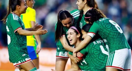 AMISTOSO INTERNACIONAL. FUTEBOL FEMININO. MÉXICO. BRASIL.