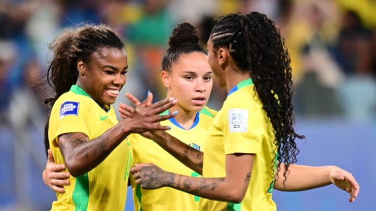 FIFA. SERIES. FEDERAÇÃO INTERNACIONAL DAS ASSOCIAÇÕES DE FUTEBOL. PRIMEIRA FASE. PRIMEIRA RODADA. BRASIL. COREIA DO SUL.