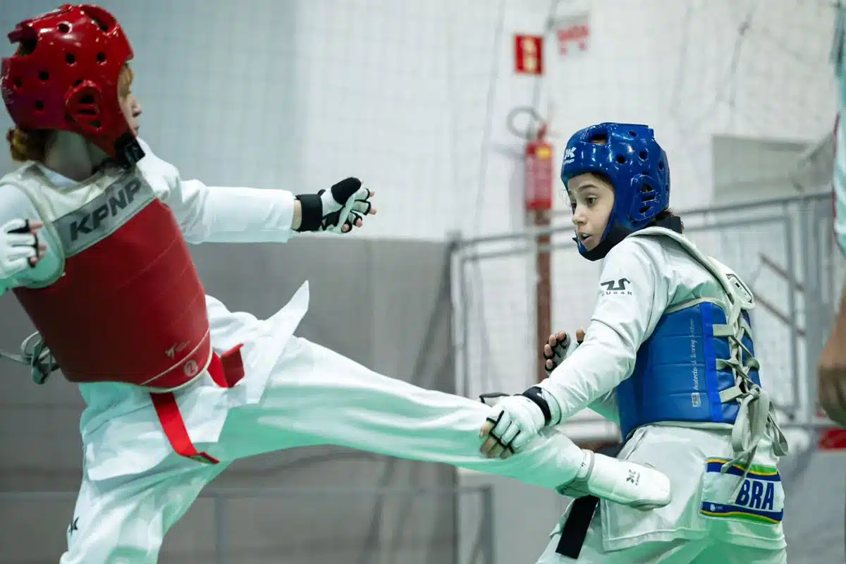 POLIANA SILVA. TAEKWONDO. PANAMÁ. BRASIL. JOGOS SUL-AMERICANOS DA JUVENTUDE. MEDALHA DE OURO. MEDALHA DE PRATA.
