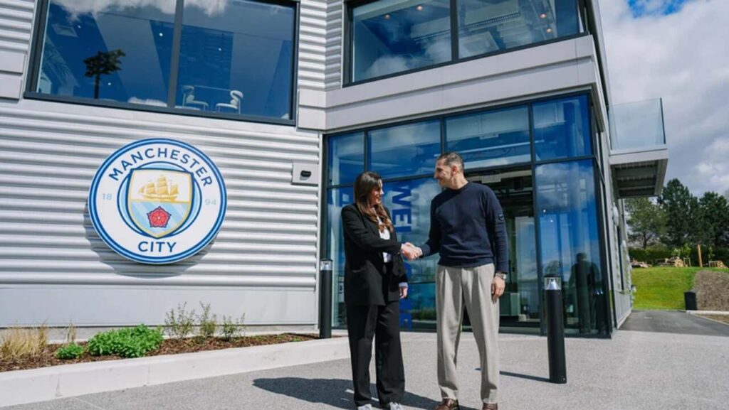 MANCHESTER CITY. FUTEBOL FEMININO. INSTALAÇÕES. CENTRO DE TREINAMENTO.