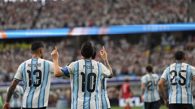 COPA DO MUNDO DE 2026. PRIMEIRA FASE. SEGUNDA RODADA. GRUPO J. ARGENTINA. CLASSIFICADA. ÁUSTRIA. MESSI. 18 GOLS EM COPAS DO MUNDO.