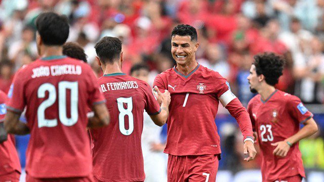 COPA DO MUNDO DE 2026. PRIMEIRA FASE. SEGUNDA RODADA. HGRUPO K. PORTUGAL. CLASSIFICADO. UZBEQUISTÃO.