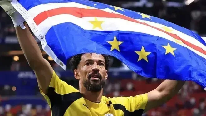 VOZINHA. GOLEIRO. CABO VERDE. COLO-COLO. CHILE.