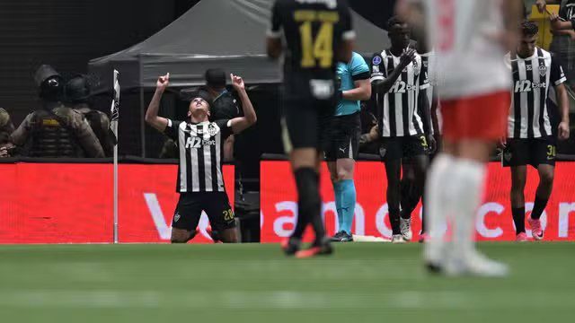 COPA SUL-AMERICANA DE 2026. OITAVAS DE FINAL. JOGO DE VOLTA. SEGUNDO JOGO. SEGUNDA PARTIDA. RED BULL BRAGANTINO-SP. BRASIL. ELIMINADO. ATLÉTICO-MG. BRASIL. CLASSIFICADO. QUARTAS DE FINAL. JOGO DE IDA. JOGO DE VOLTA. PRIMEIRO JOGO. PRIMEIRA PARTIDA. ATLÉTICO-MG. BRASIL. CONTRA. SANTOS-SP. BTRASIL. OU. MACARÁ. EQUADOR.