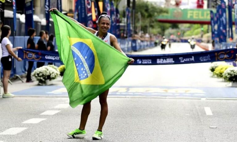 NÚBIA OLIVEIRA. RECORD. ATLETISMO. BUENOS AIRES. ARGENTINA.