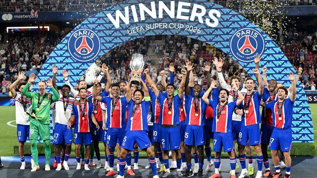 SUPERCOPA DA UEFA. UNIÃO DAS ASSOCIAÇÕES EUROPEIAS DE FUTEBOL. FINAL. JOGO ÚNICO. PARTIDA ÚNICA. PARIS SAINT-GERMAIN. FRANÇA. CAMPEÃO. BICAMPEÃO. 2025.2026, ASTON VILLA. INGLATERRA. VICE-CAMPEÃO.