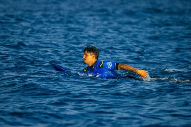 GABRIEL MEDINA. SURFE. VICE-CAMPEÃO. FIJI.