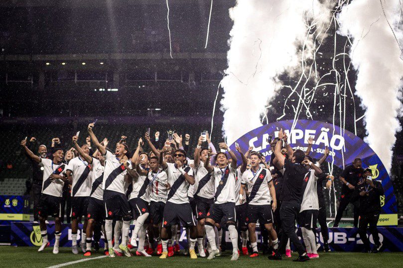 CAMPEONATO BRASILEIRO SUB-20. FINAL. JOGO DE VOLTA. SEGUNDO JOGO. SEGUNDA PARTIDA. VASCO-RJ. CAMPEÃO. PRIMEIRA VEZ. PALMEIRAS-SP. VICE-CAMPEÃO.